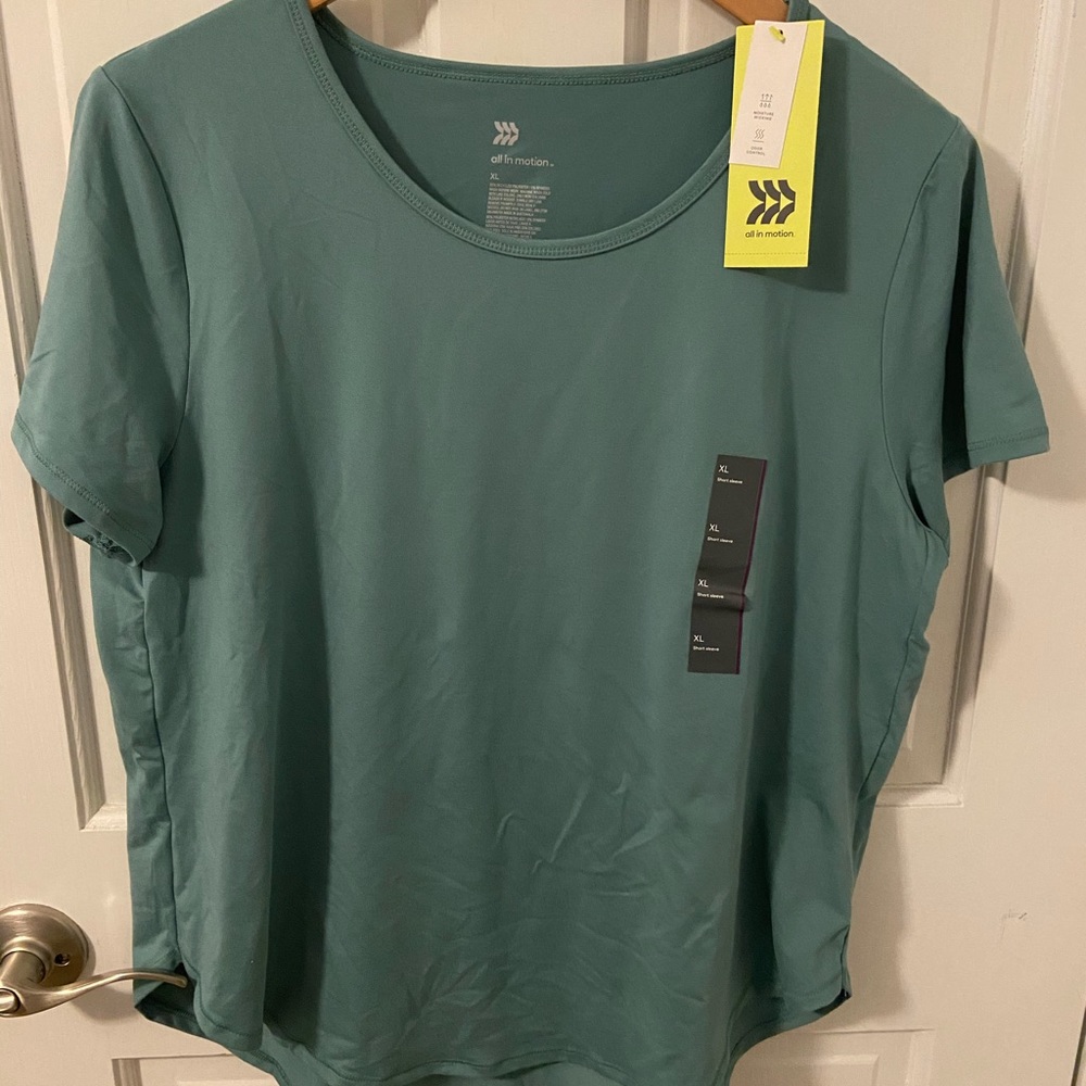 COPY - NWT Target workout shirt